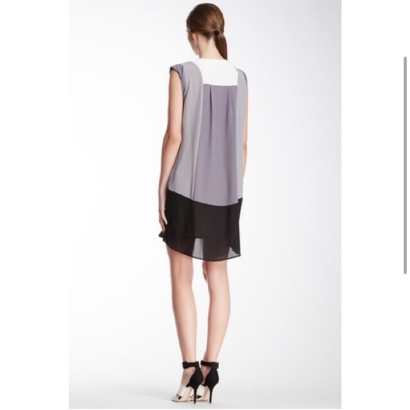 Small sheer color block bcbg max tunic sleeveless - Picture 2 of 10